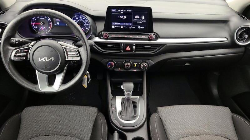 2022 Kia Forte LXS 8