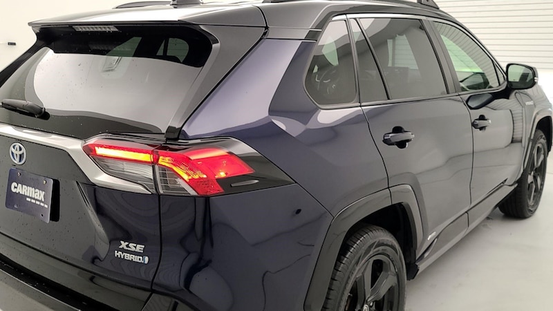 2019 Toyota RAV4 XSE 5