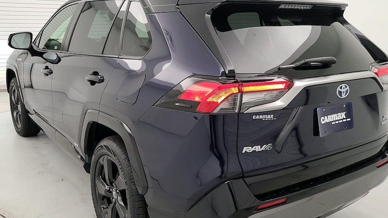 2019 Toyota RAV4 XSE 7