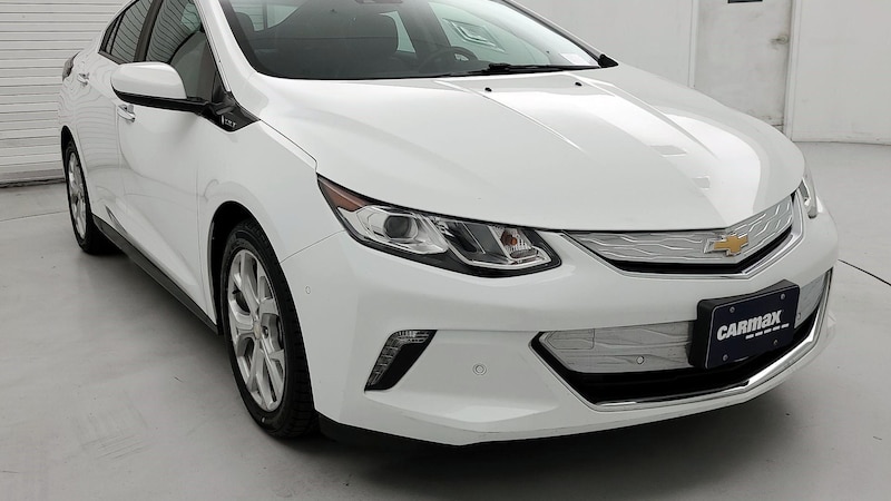 2017 Chevrolet Volt Premier Hero Image