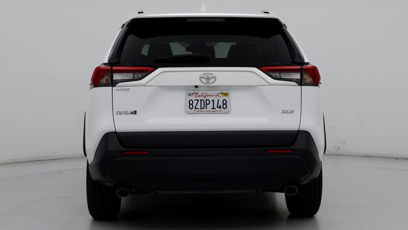 2019 Toyota RAV4 XLE 6