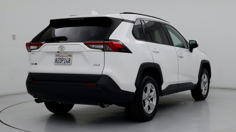 2019 Toyota RAV4 XLE 8