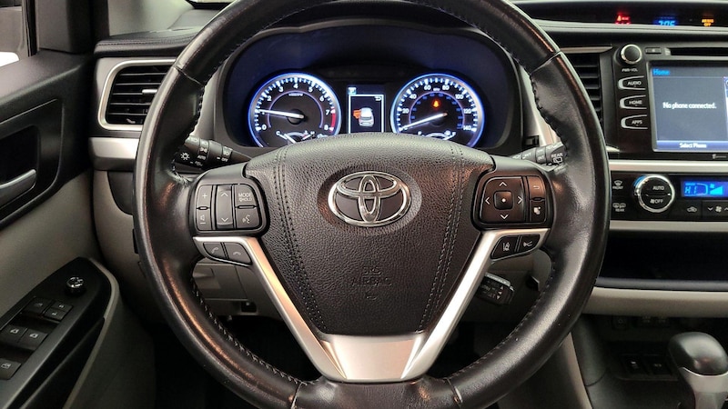 2018 Toyota Highlander XLE 10