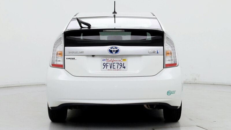 2014 Toyota Prius Plug-in 6