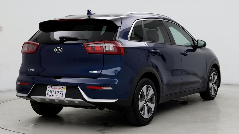 2017 Kia Niro LX 8