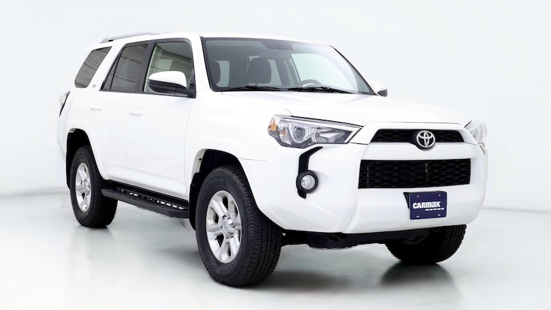 2016 Toyota 4Runner SR5 Hero Image