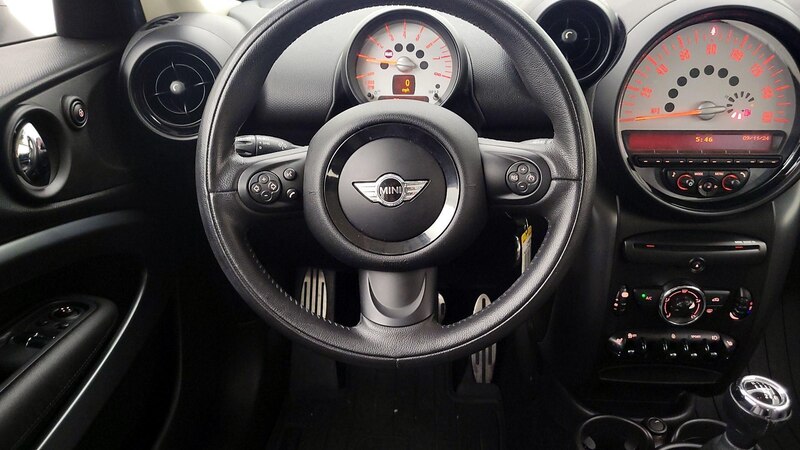 2014 MINI Cooper Paceman S 10