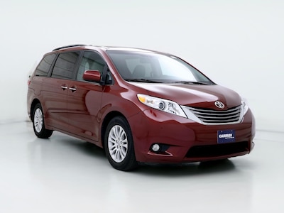 2017 Toyota Sienna XLE -
                Boston, MA