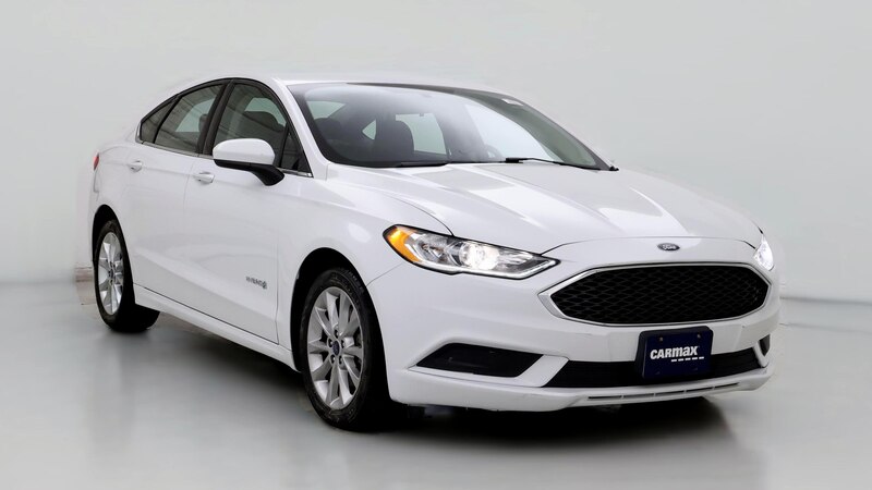 2017 Ford Fusion SE Hero Image