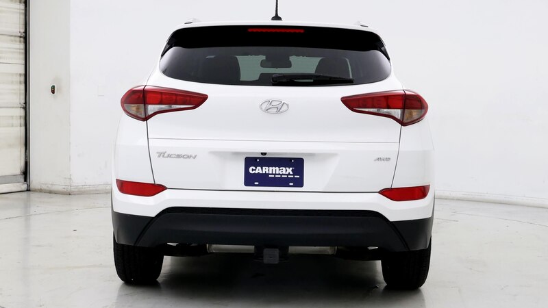 2016 Hyundai Tucson SE 6