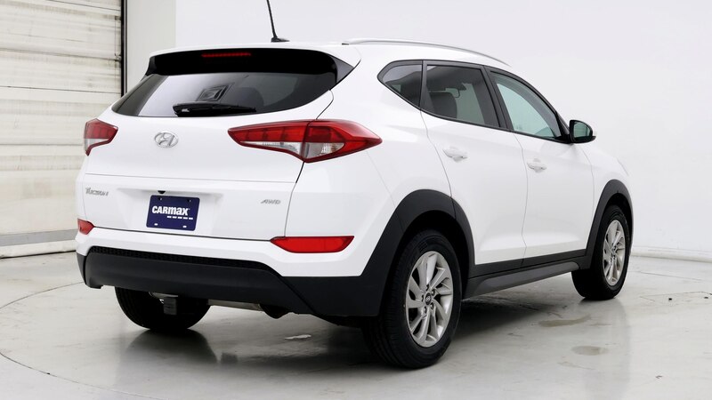 2016 Hyundai Tucson SE 8