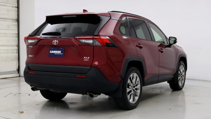 2019 Toyota RAV4 XLE Premium 8