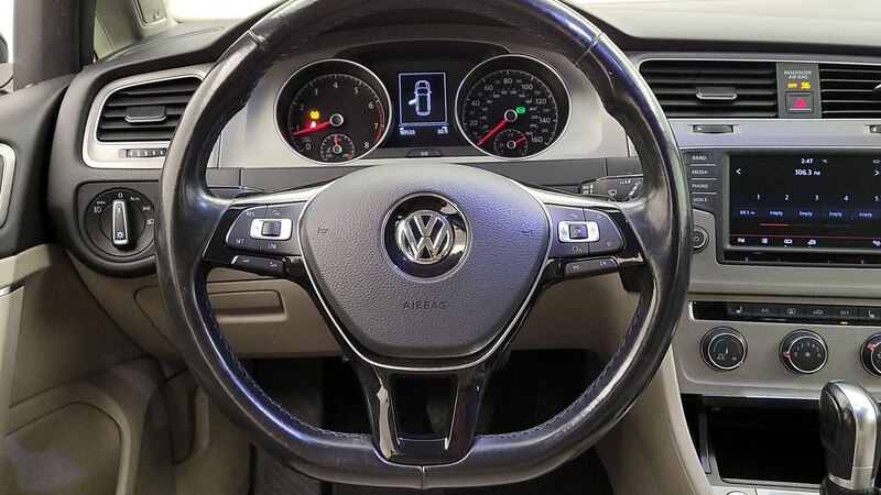 2016 Volkswagen Golf SE 10