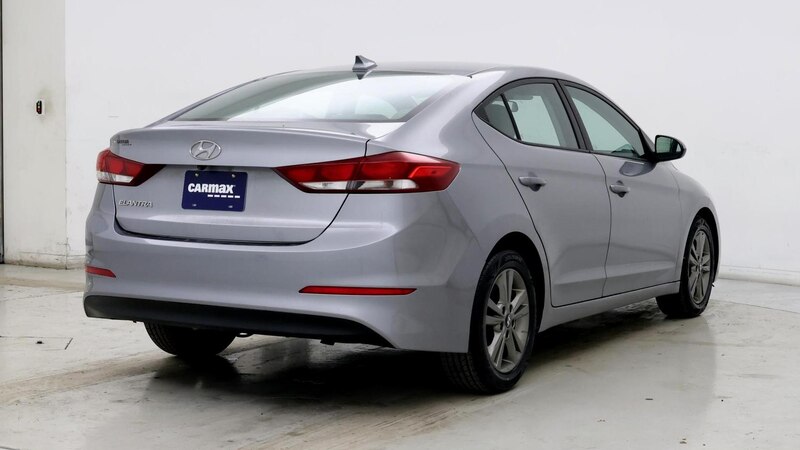 2017 Hyundai Elantra SE 8