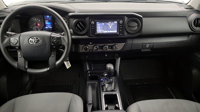 2019 Toyota Tacoma SR 9