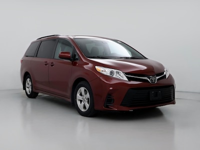 2018 Toyota Sienna LE -
                Boston, MA