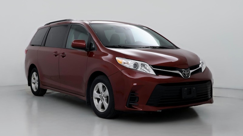 2018 Toyota Sienna LE Hero Image