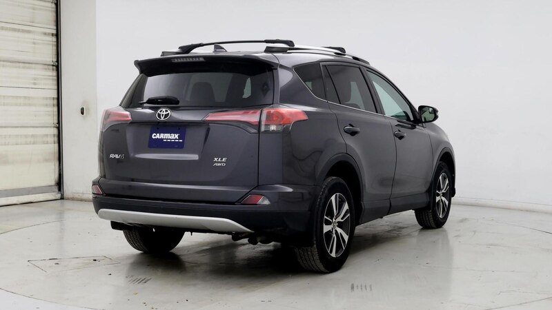 2016 Toyota RAV4 XLE 8