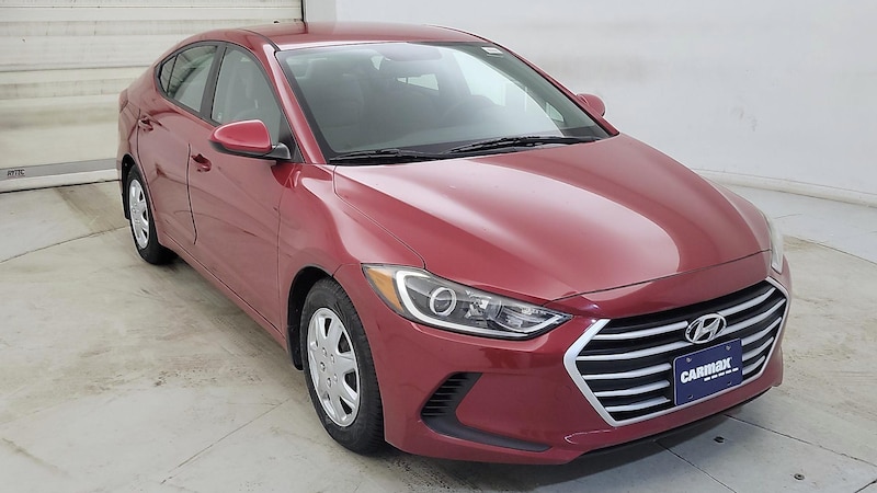 2017 Hyundai Elantra SE Hero Image