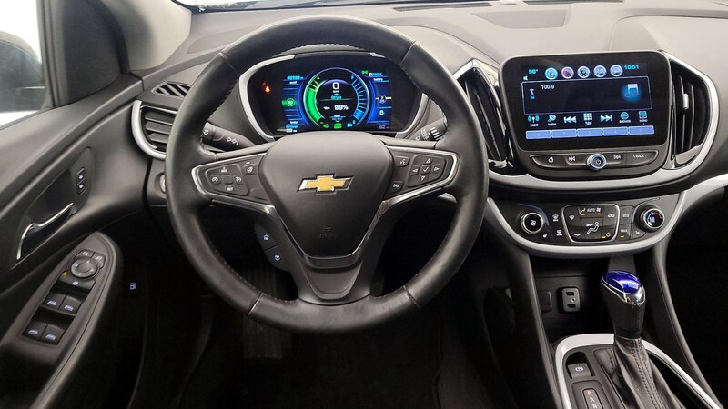 2017 Chevrolet Volt LT 10