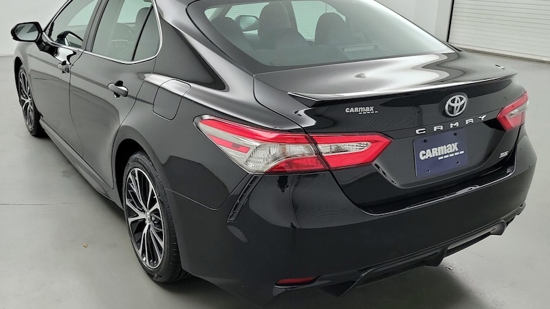 2019 Toyota Camry SE 7