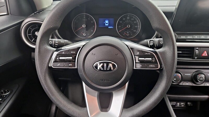 2020 Kia Forte FE 10