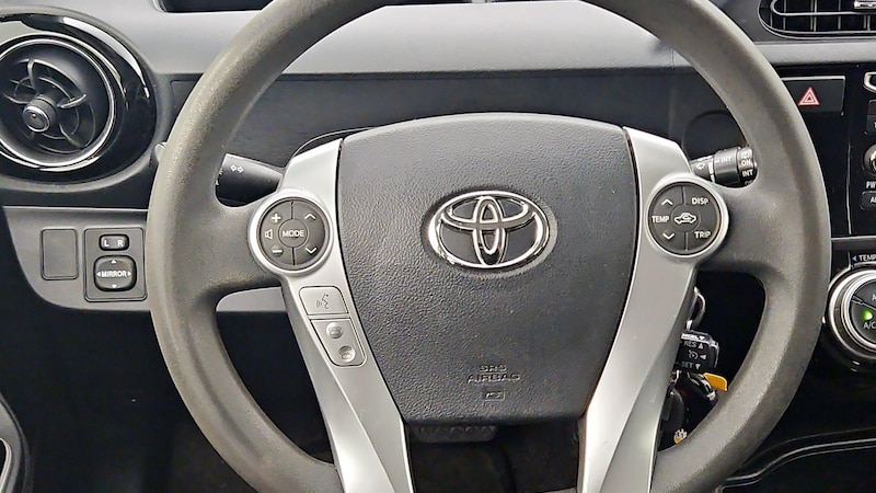 2016 Toyota Prius c Two 10