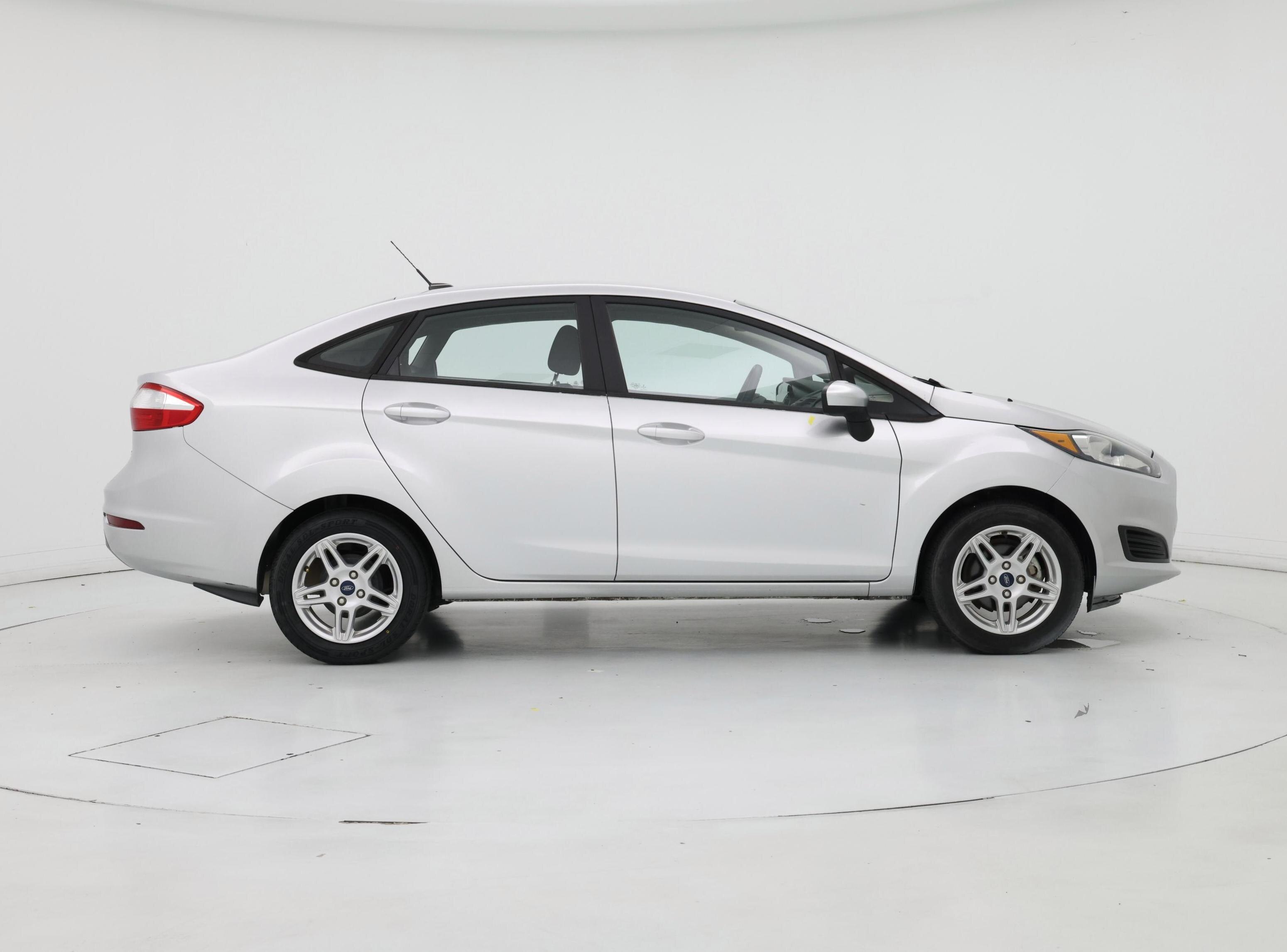 Thumbnail: 2019 Ford Fiesta - 7