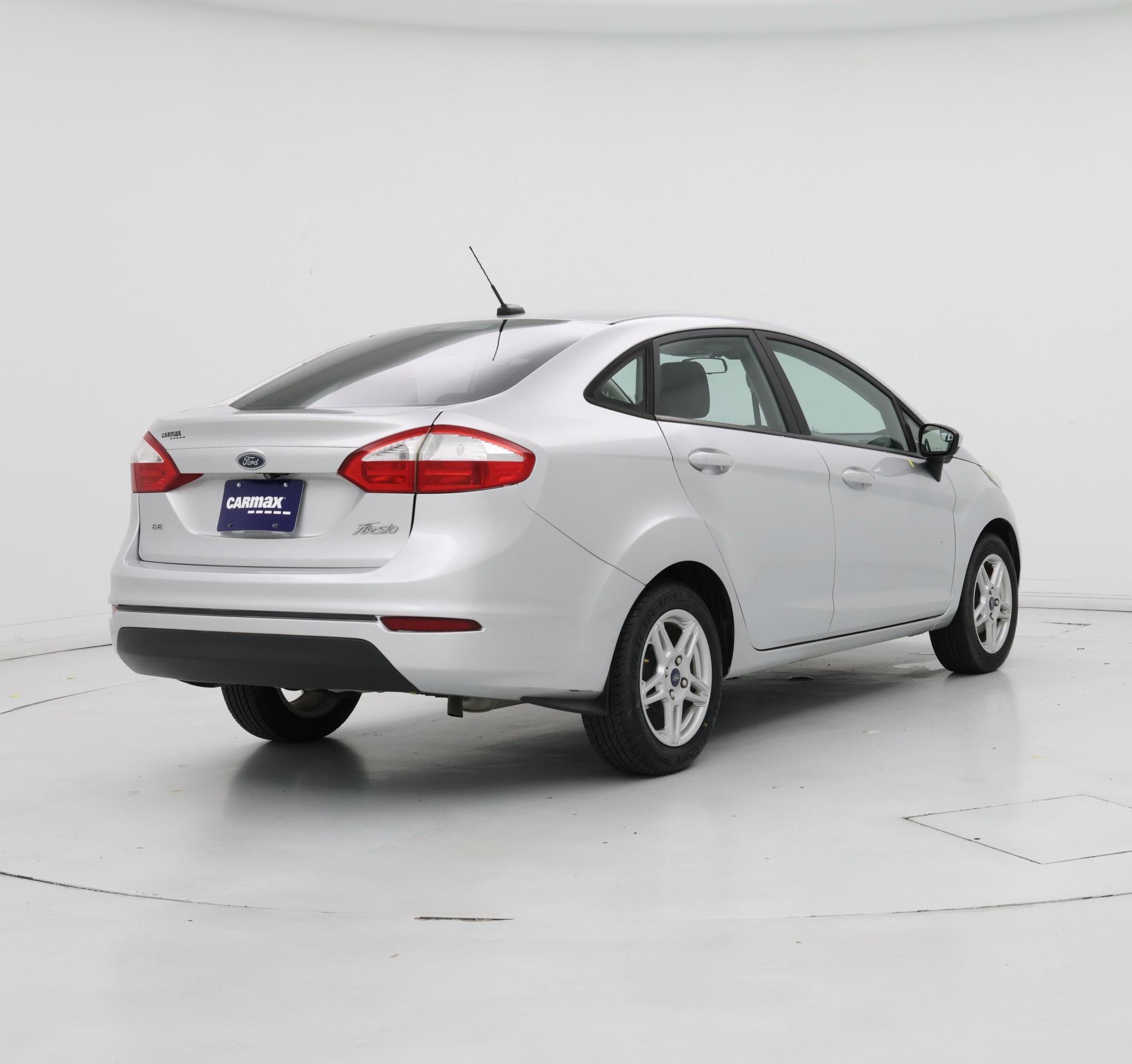 Thumbnail: 2019 Ford Fiesta - 8