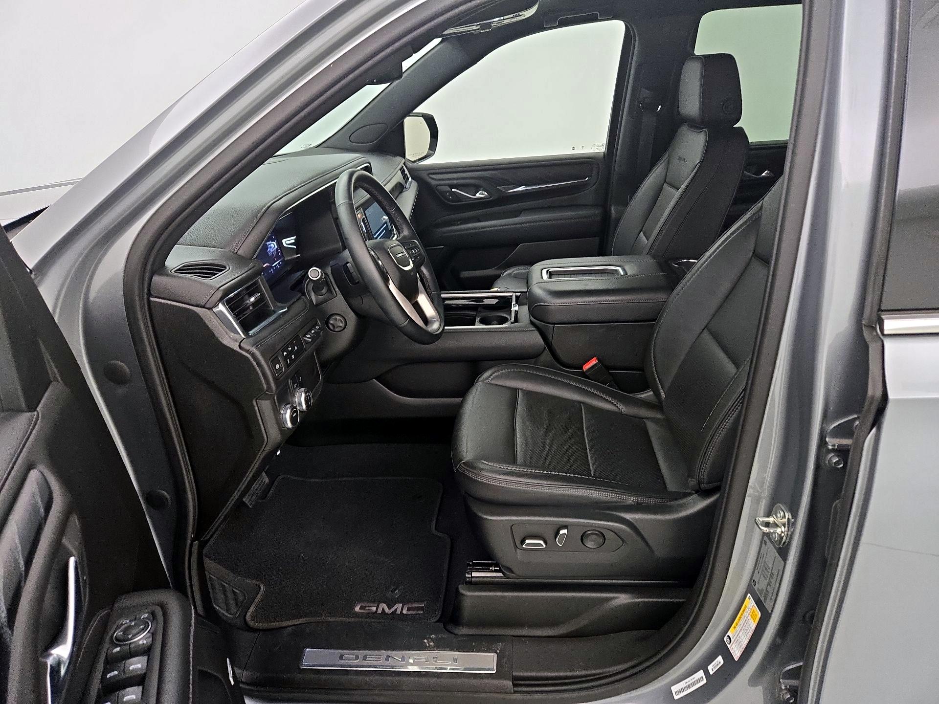 Thumbnail: 2023 GMC Yukon - 11