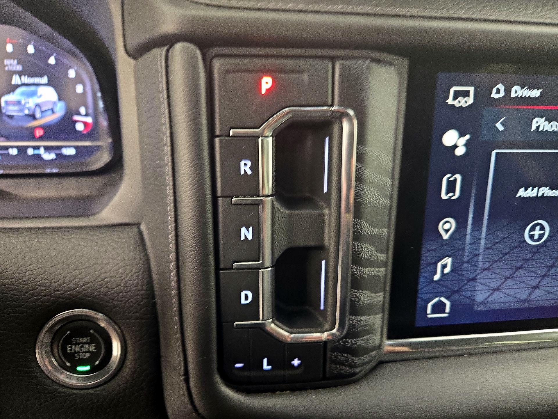 Thumbnail: 2023 GMC Yukon - 17