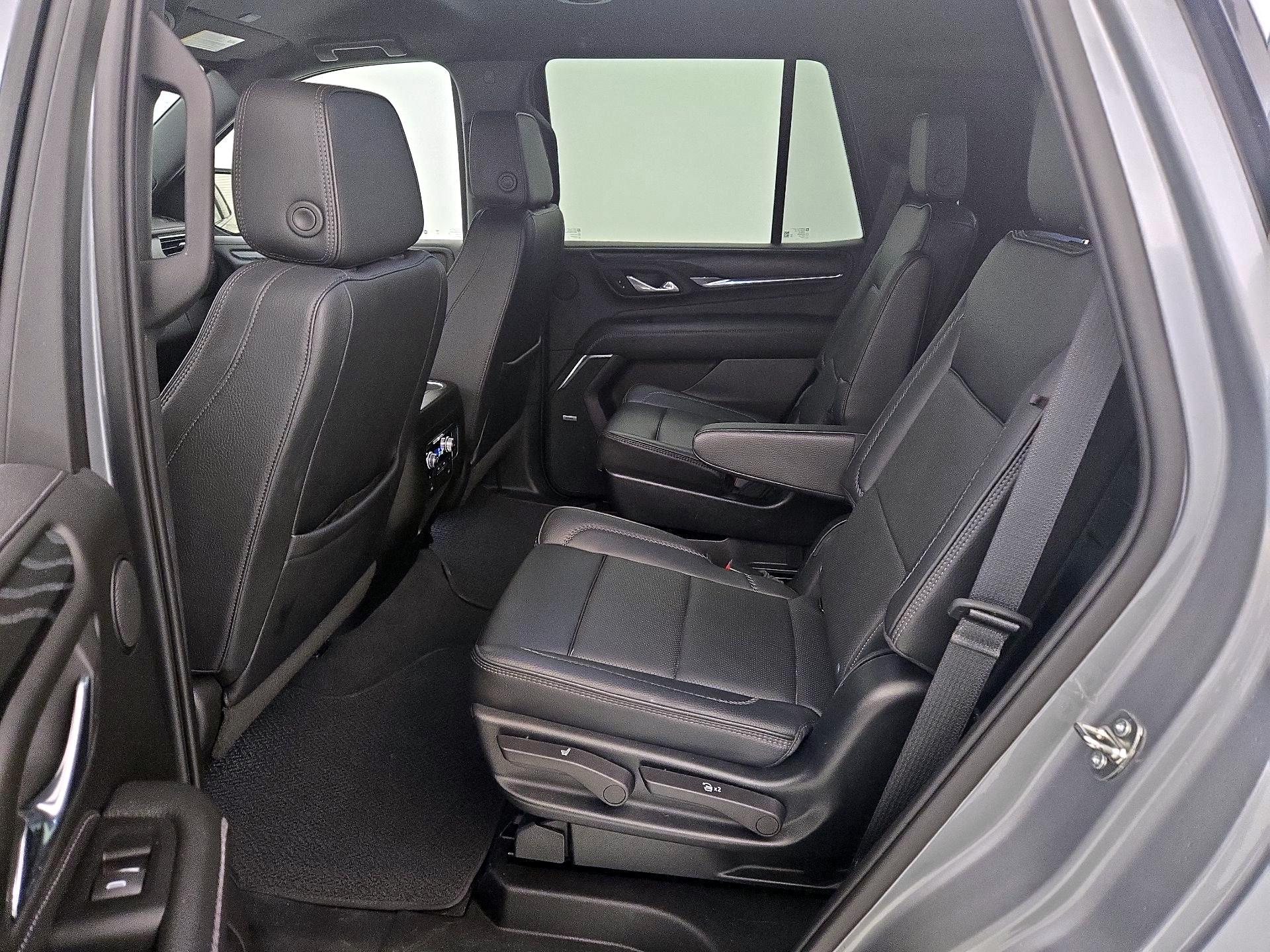 Thumbnail: 2023 GMC Yukon - 19