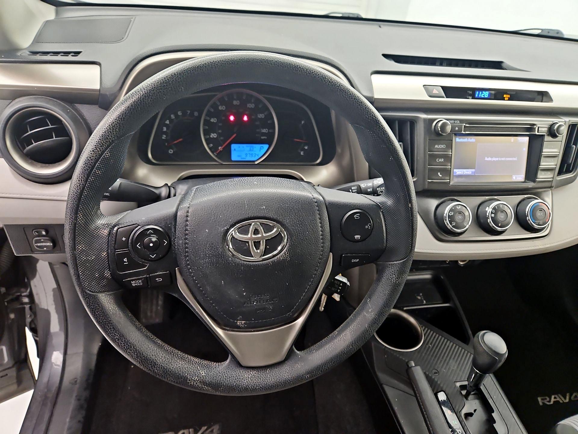 Thumbnail: 2015 Toyota RAV4 - 10