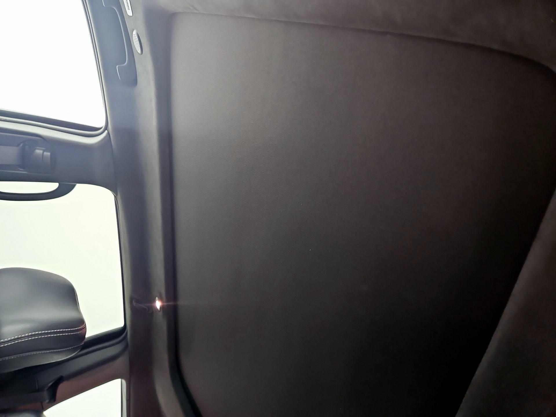 Thumbnail: 2017 Jeep Grand Cherokee - 19