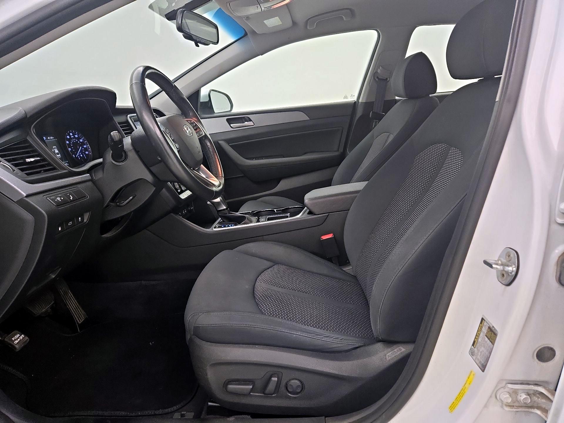 Thumbnail: 2019 Hyundai Sonata - 11