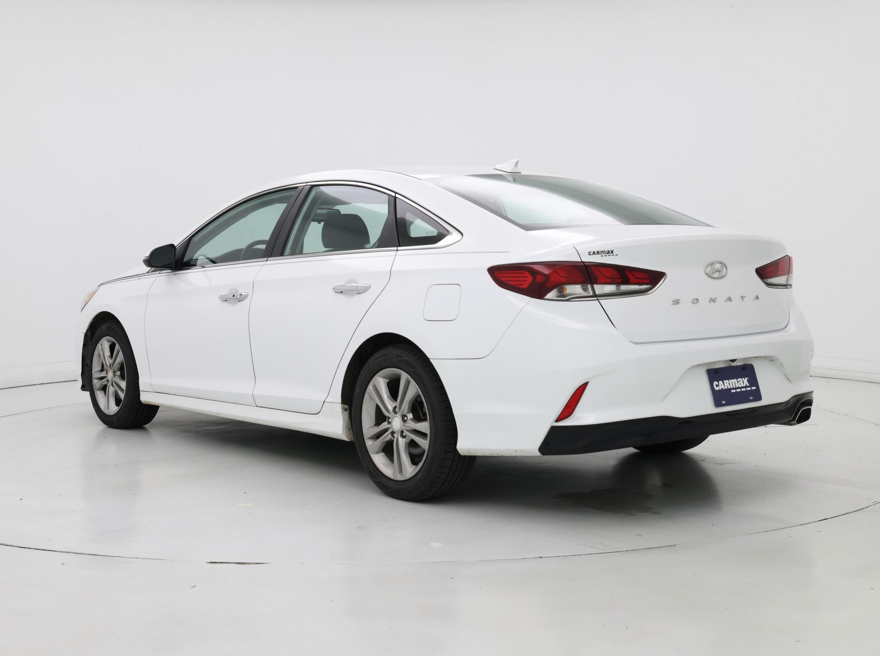 Thumbnail: 2019 Hyundai Sonata - 2