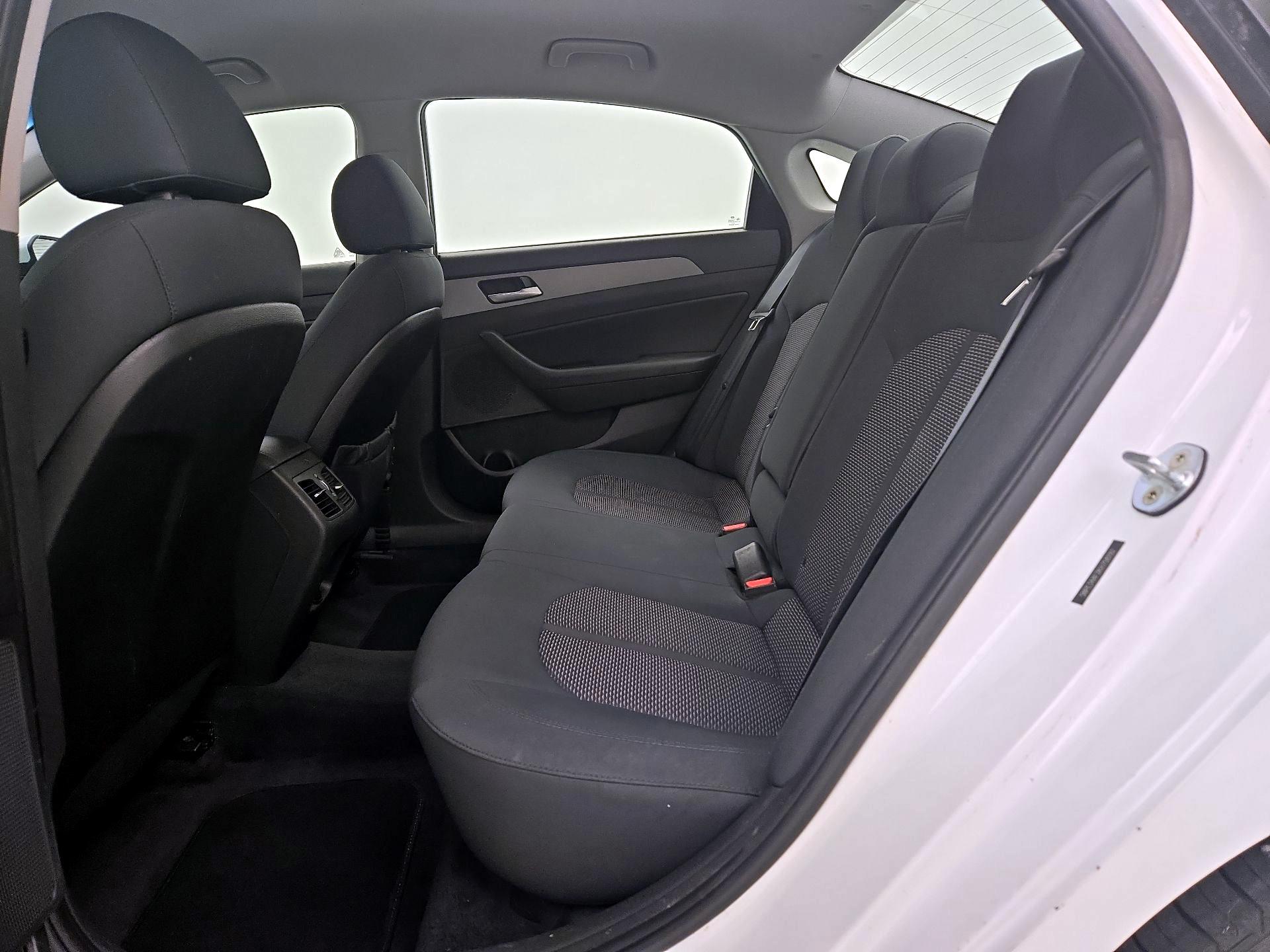 Thumbnail: 2019 Hyundai Sonata - 19