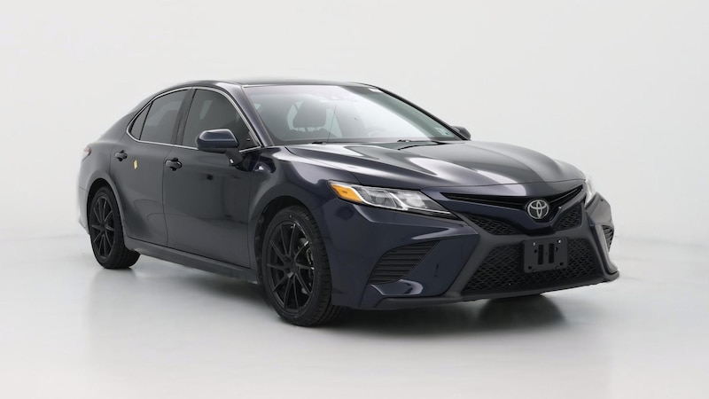2018 Toyota Camry SE Hero Image