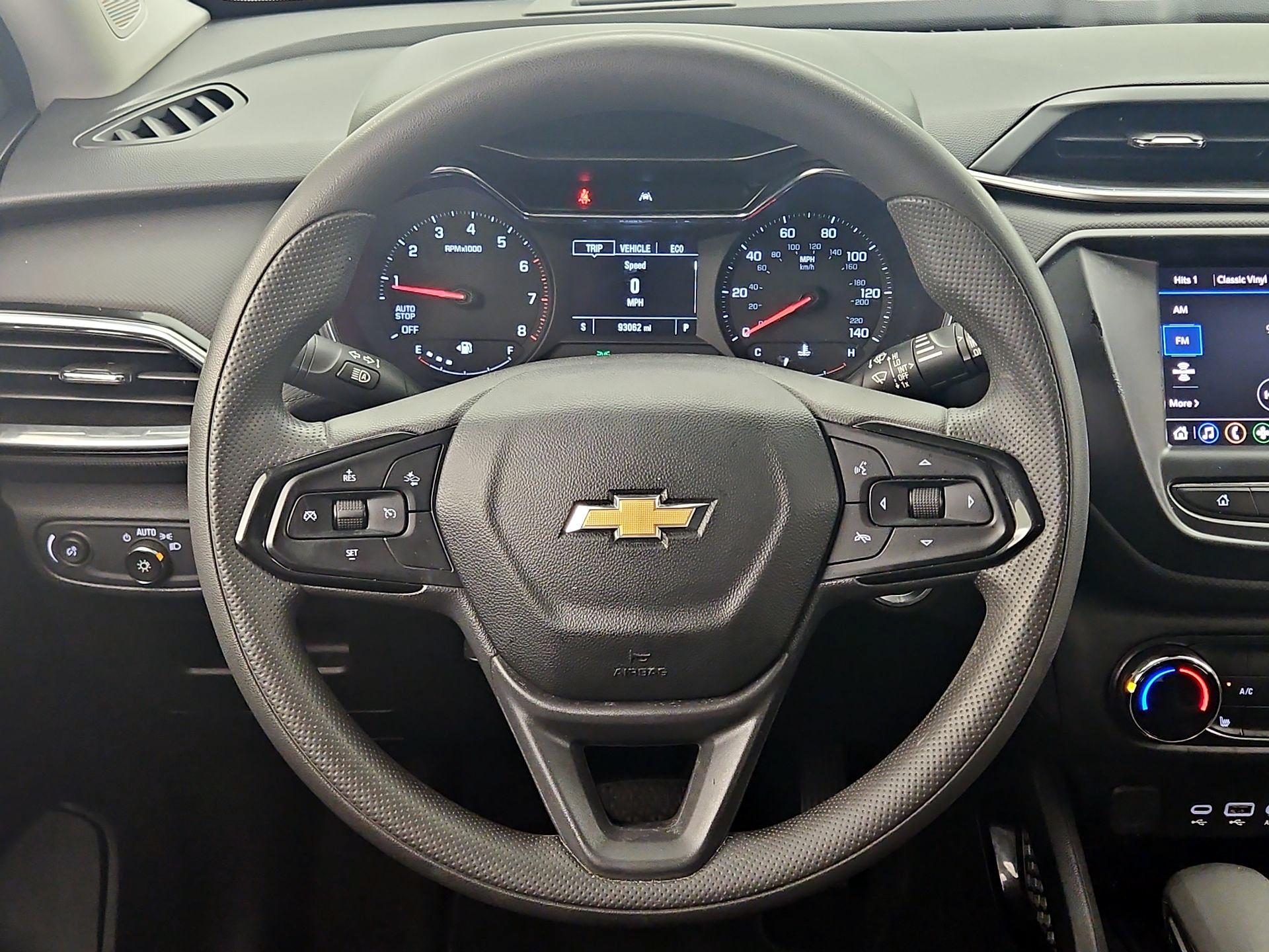 Thumbnail: 2022 Chevrolet TrailBlazer - 10