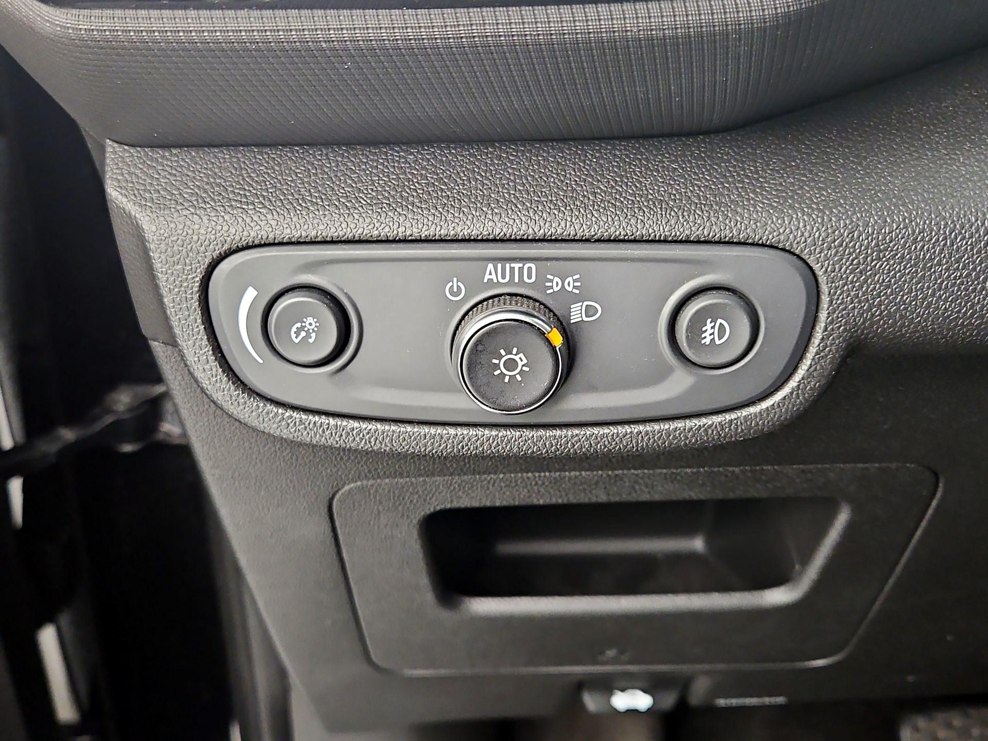 Thumbnail: 2022 Chevrolet TrailBlazer - 13