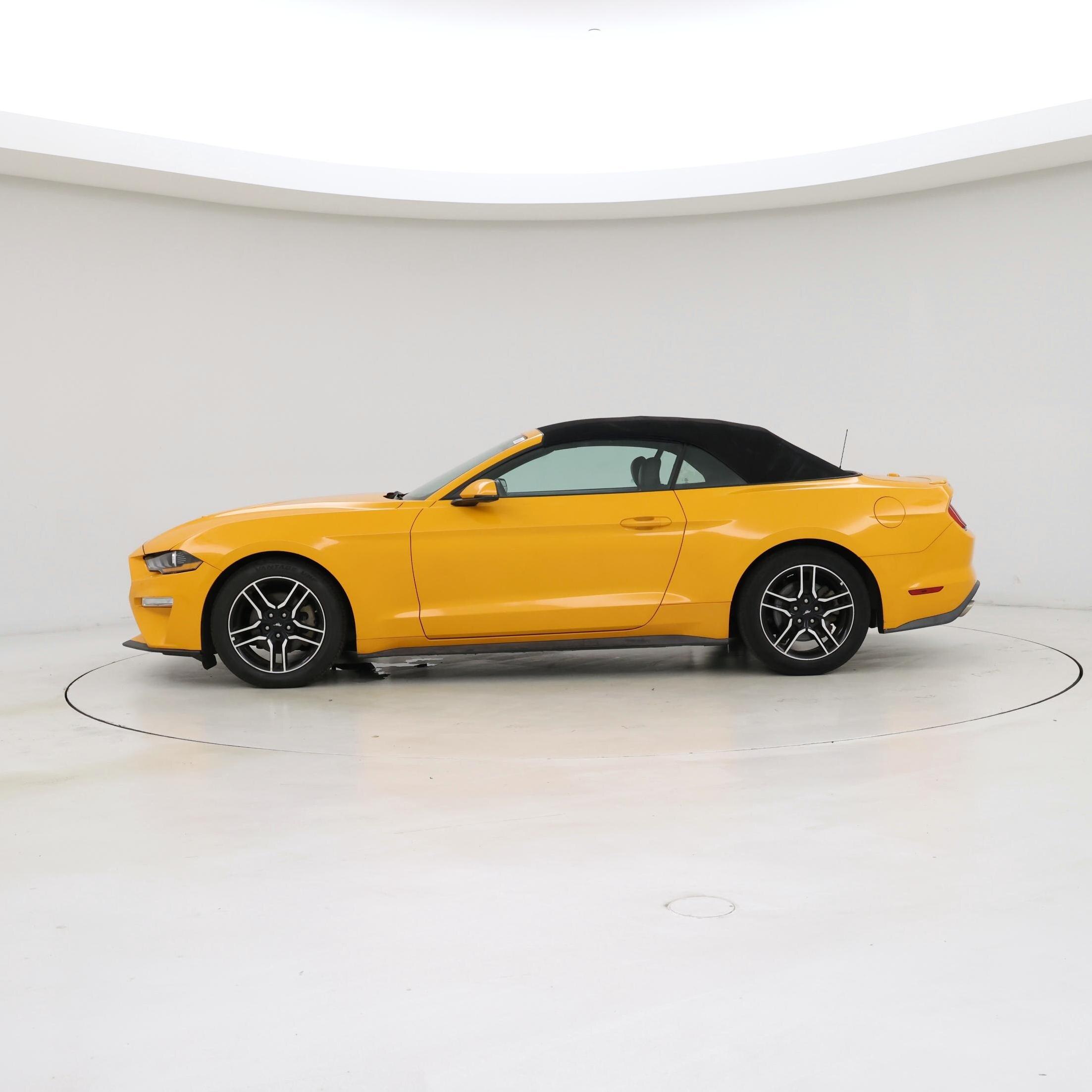 Thumbnail: 2018 Ford Mustang - 3