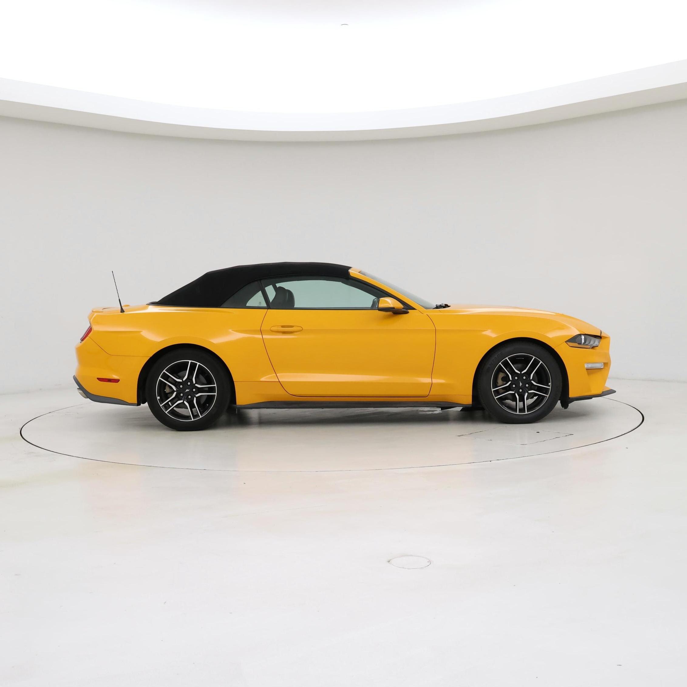 Thumbnail: 2018 Ford Mustang - 7