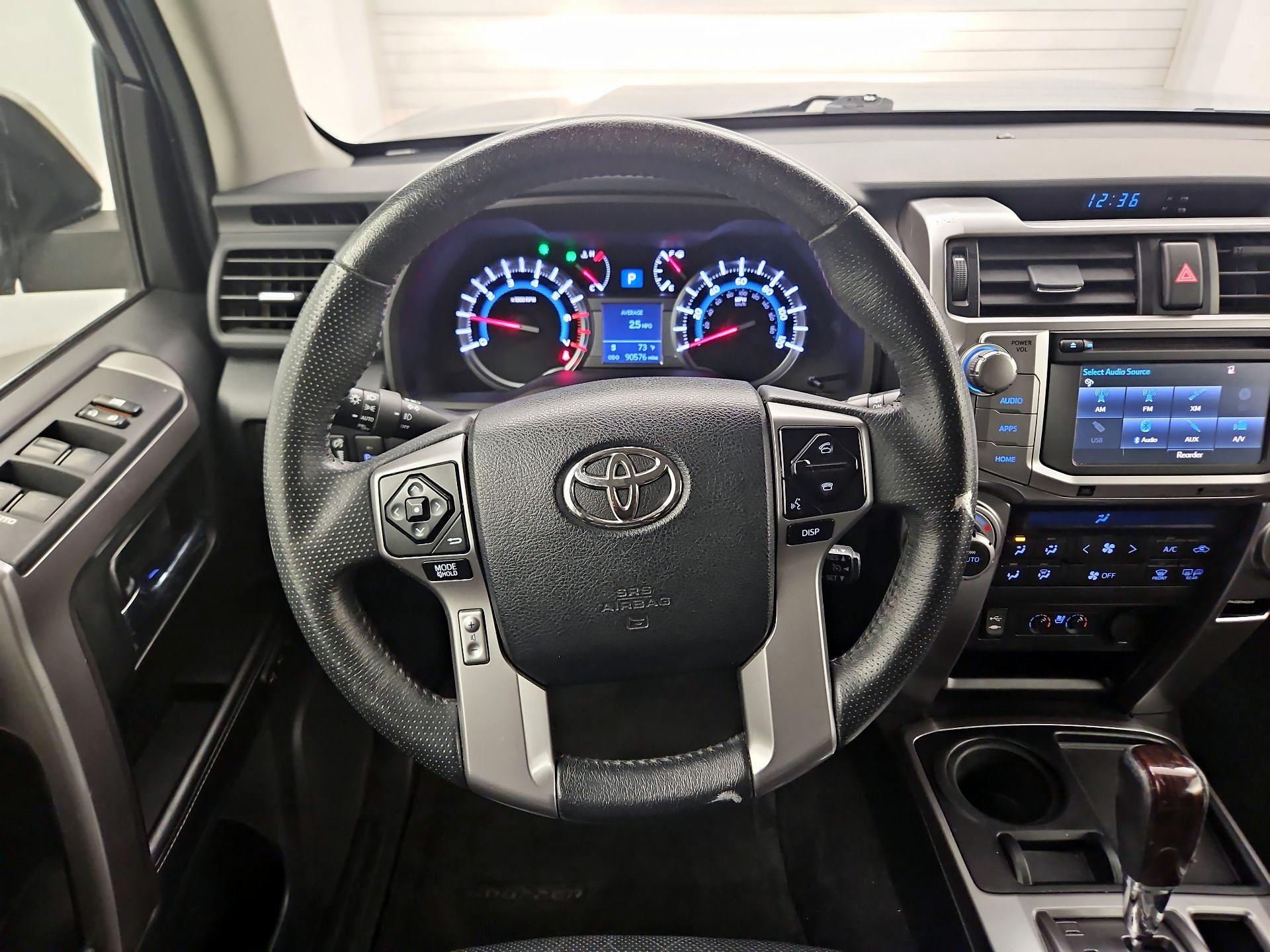 Thumbnail: 2015 Toyota 4Runner - 10