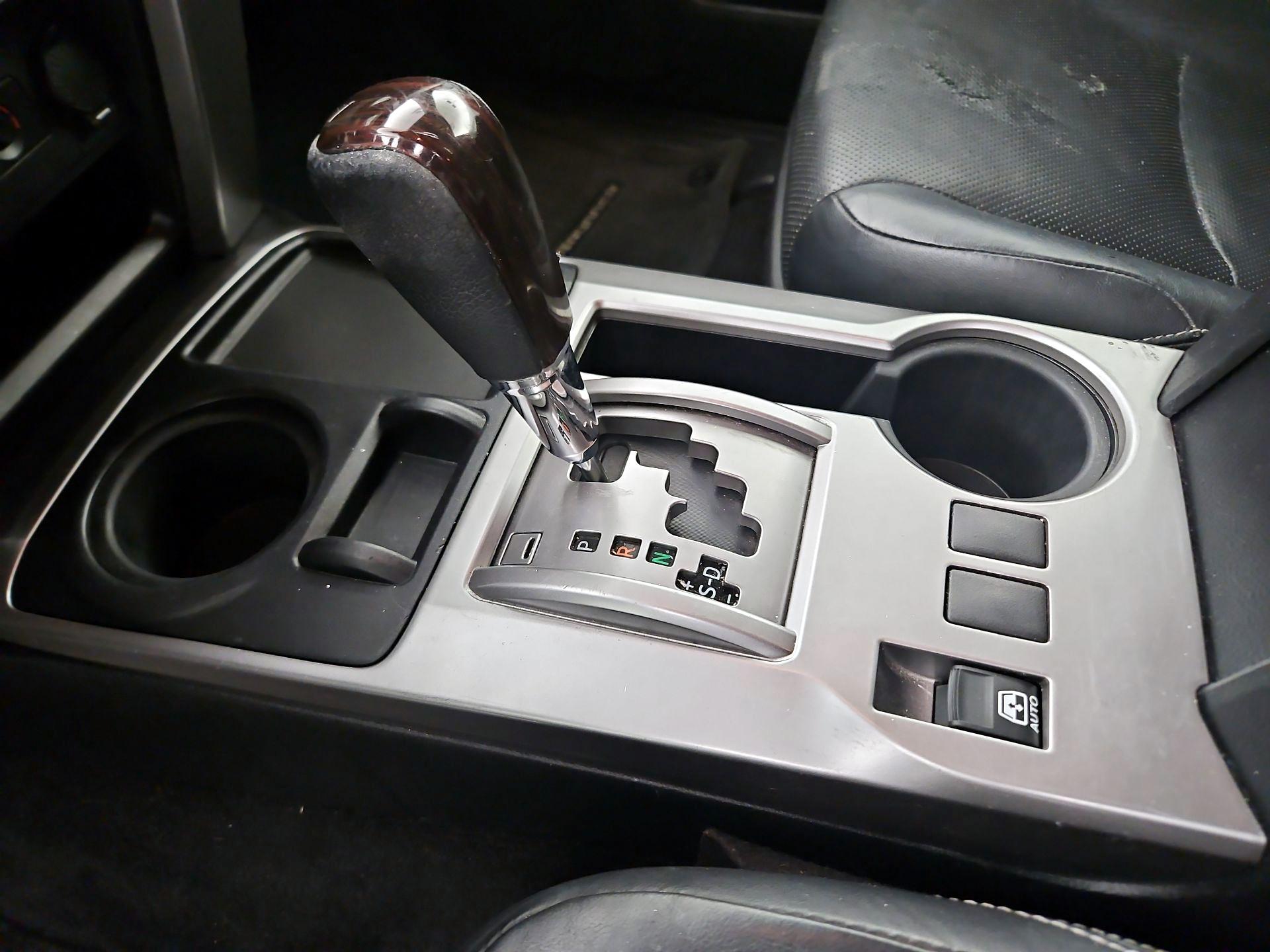 Thumbnail: 2015 Toyota 4Runner - 15