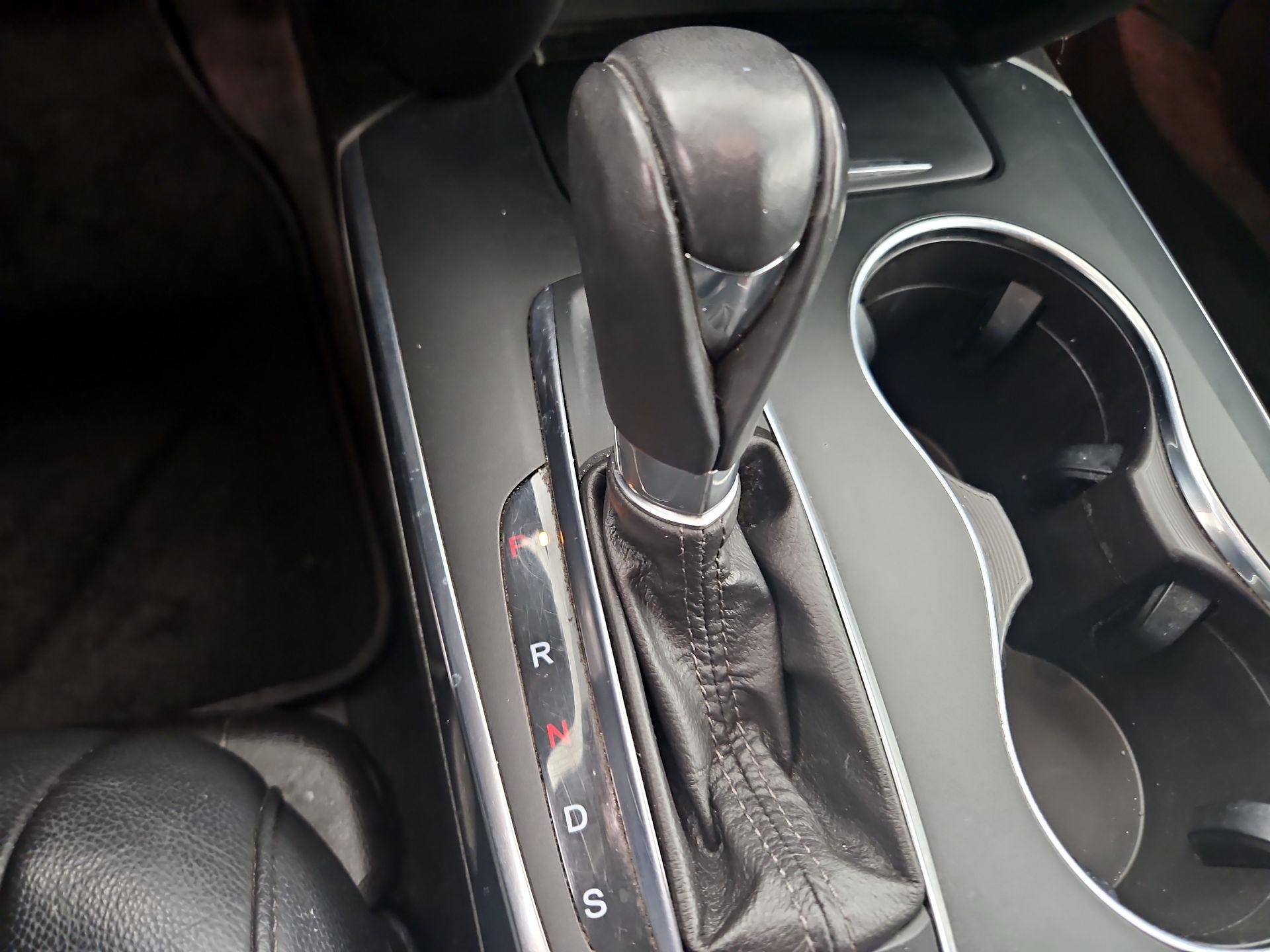 Thumbnail: 2015 Acura MDX - 15