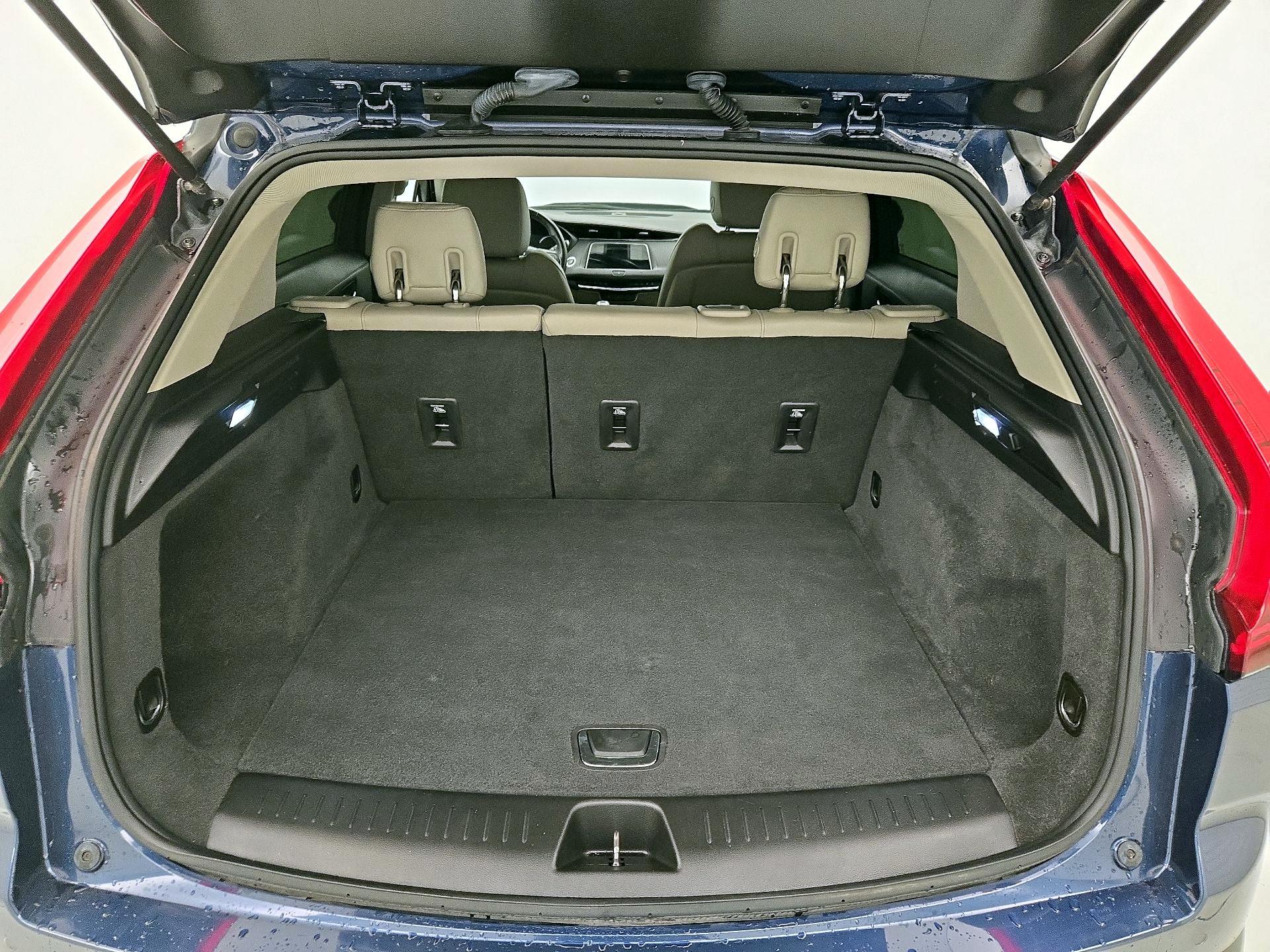 Thumbnail: 2019 Cadillac XT4 - 20