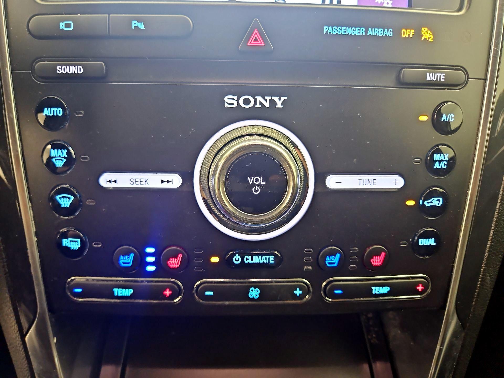 Thumbnail: 2019 Ford Explorer - 16