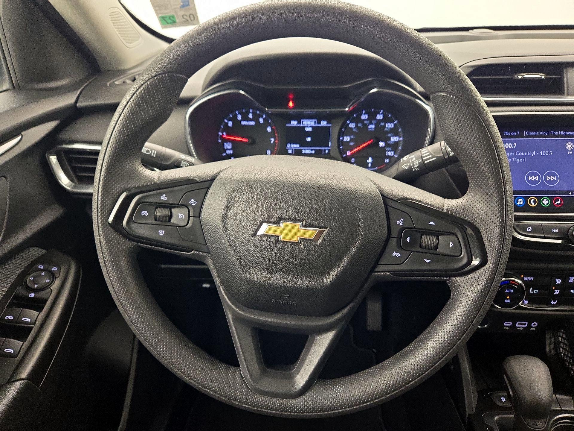 Thumbnail: 2023 Chevrolet TrailBlazer - 10