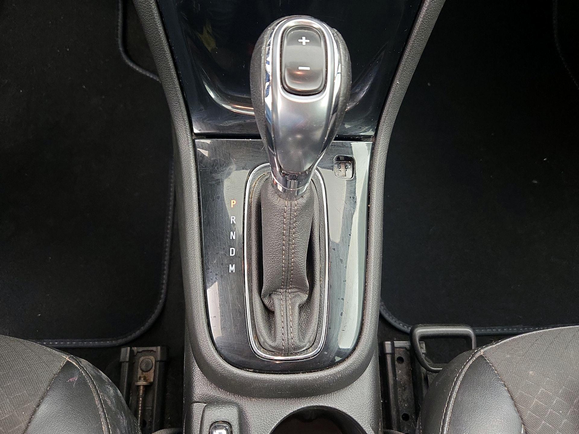 Thumbnail: 2018 Buick Encore - 17