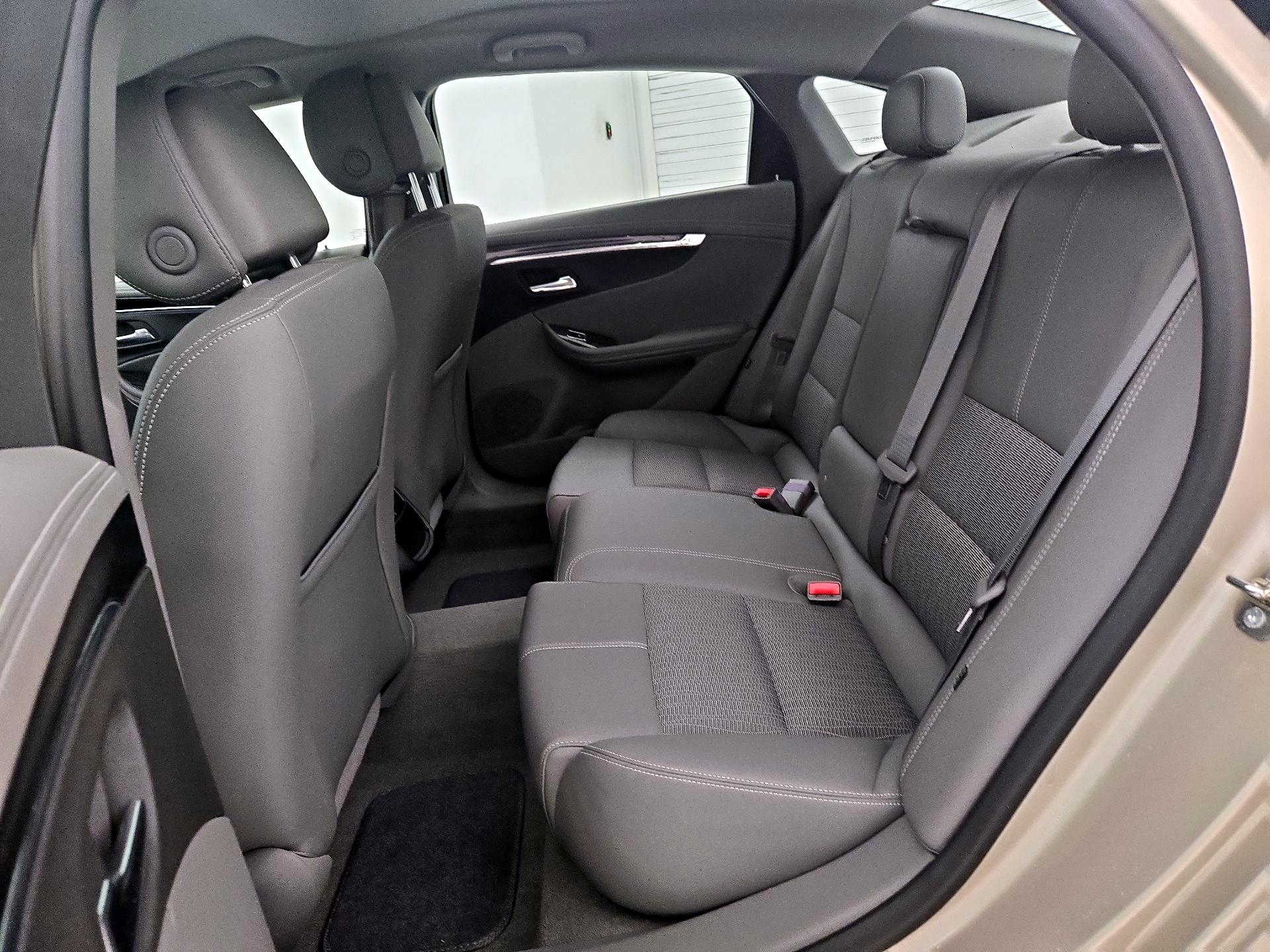 Thumbnail: 2014 Chevrolet Impala - 18